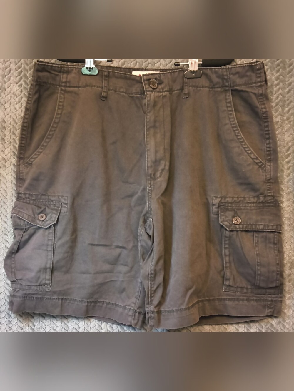 Arizona Jean Company Men's Cargo Shorts in Grey